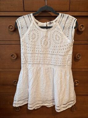 Ecote White Eyelet Lace Sleeveless Peplum Tunic size XS 💯 Rayon LINED